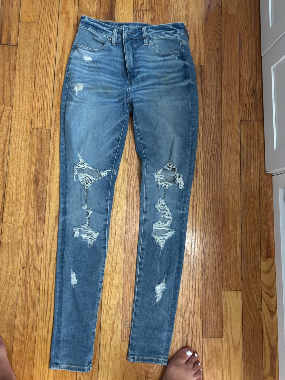 Women’s Distressed Blue Skinny Jeans